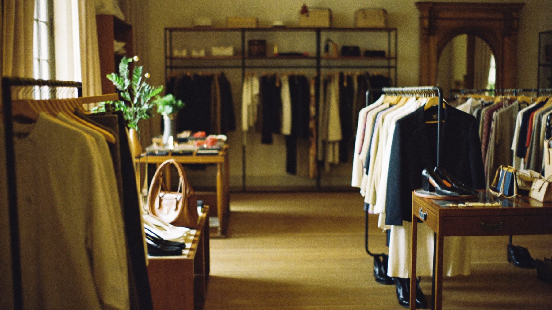 Intérieur d'une boutique AuriValt Market